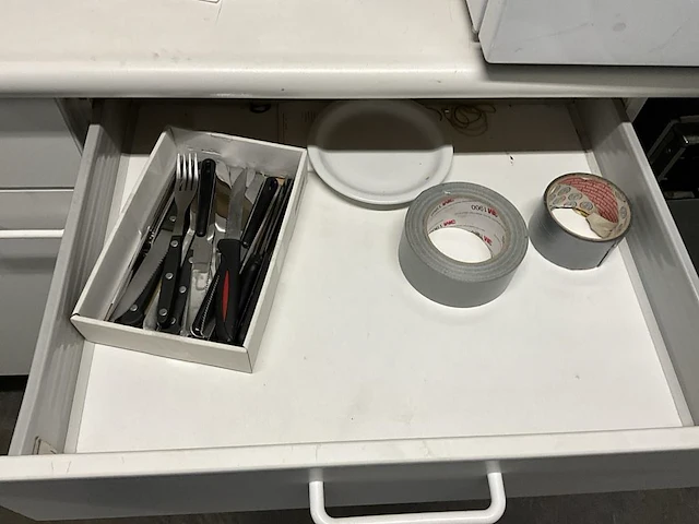 Inhoud keuken - afbeelding 8 van  18