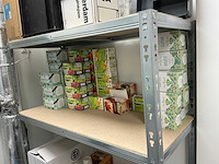 Inhoud keukenblok en 2 voorraadkasten - afbeelding 18 van  18