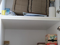 Inhoud keukenkastjes w.o. serviesgoed, glaswerk, bestek, keukenmateriaal etc. - afbeelding 7 van  7