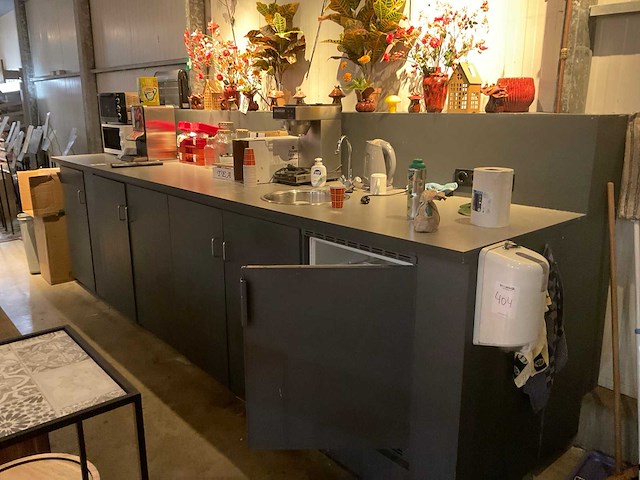 Inhoud keukenmeubel - afbeelding 11 van  18