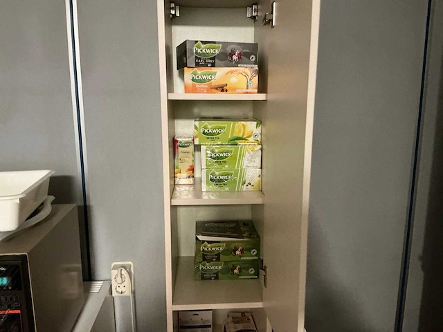 Inhoud keukenruimte - afbeelding 4 van  19