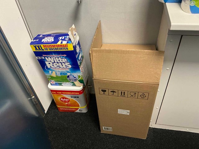 Inhoud keukenruimte - afbeelding 10 van  19