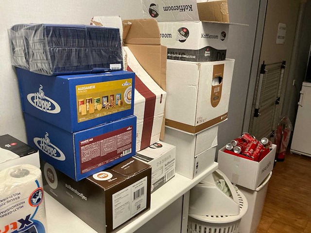 Inhoud keukenruimte - afbeelding 11 van  19