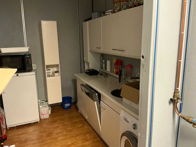 Inhoud keukenruimte - afbeelding 1 van  19