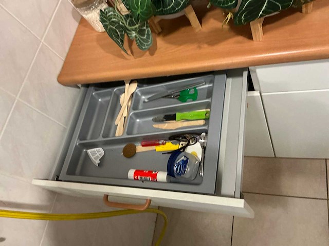 Inhoud keukenruimte - afbeelding 4 van  12