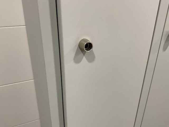 Inhoud kleedruimte met lockerkasten - afbeelding 2 van  11