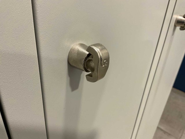 Inhoud kleedruimte met lockerkasten - afbeelding 9 van  11