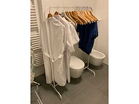 Inhoud kleedruimte - afbeelding 14 van  14