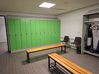 Inhoud kleedruimte - afbeelding 5 van  12