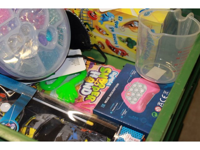 Inhoud krat f div opruiming ex krat l001 - afbeelding 6 van  7