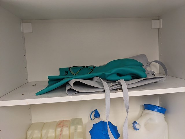 Inhoud laboratorium bovenkast - afbeelding 1 van  5