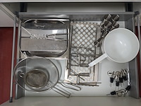 Inhoud laboratorium meubel - afbeelding 5 van  15