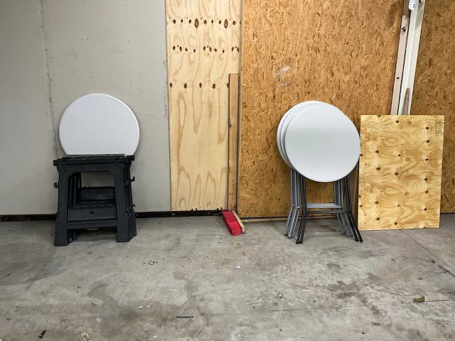 Inhoud leslokaal - afbeelding 14 van  14