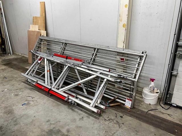 Inhoud leslokaal - afbeelding 13 van  14