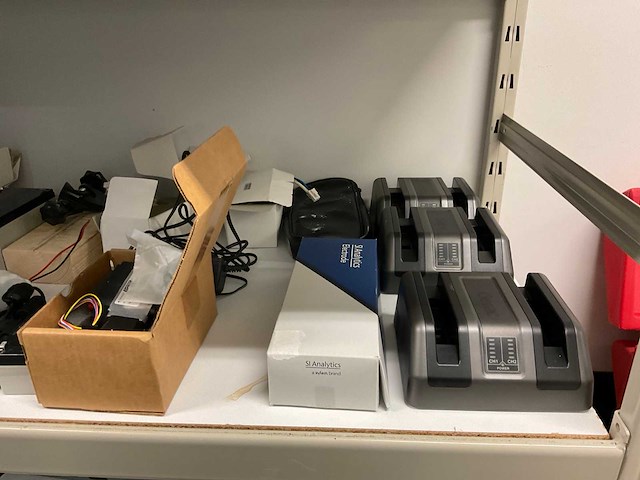 Inhoud magazijn met stelling - afbeelding 5 van  27