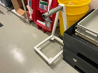 Inhoud magazijn met stelling - afbeelding 27 van  27