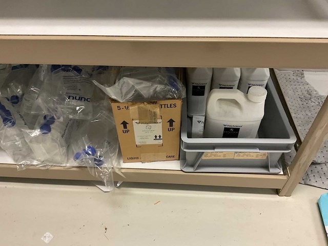 Inhoud magazijn / stelling - afbeelding 43 van  43