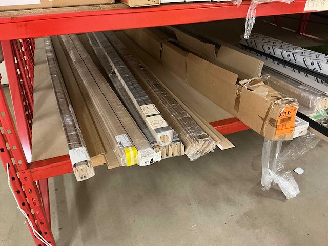 Inhoud magazijn - afbeelding 5 van  12