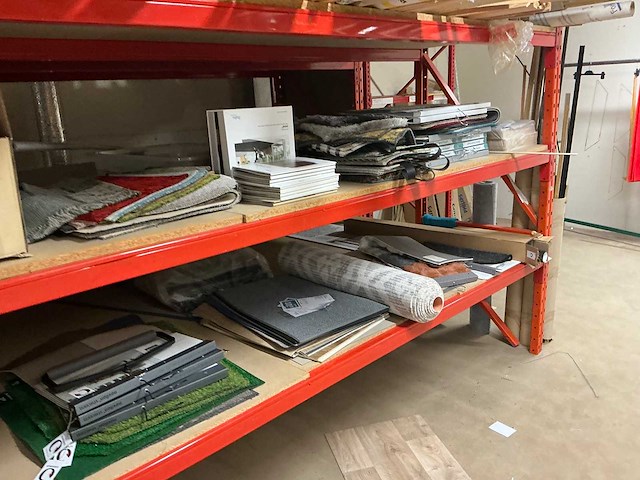 Inhoud magazijn - afbeelding 8 van  12