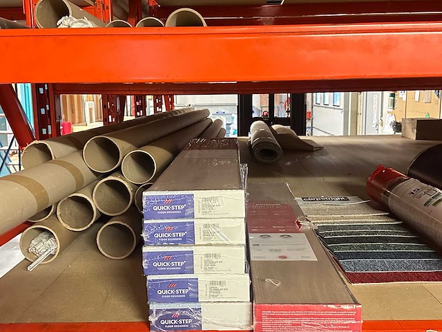 Inhoud magazijn - afbeelding 7 van  13