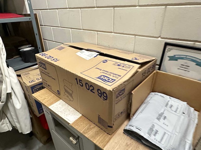 Inhoud magazijn - afbeelding 7 van  10