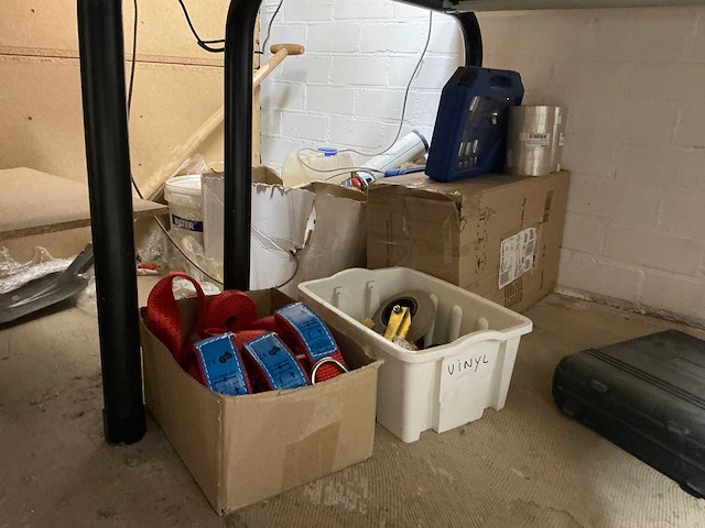 Inhoud magazijn - afbeelding 7 van  9