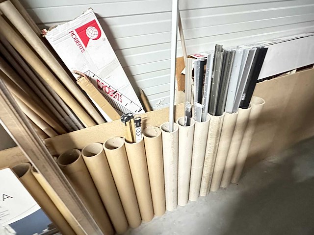 Inhoud magazijn - afbeelding 11 van  11