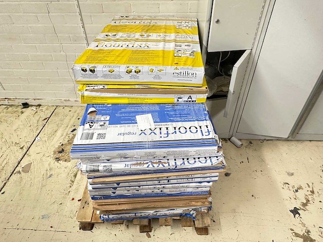 Inhoud magazijn - afbeelding 8 van  8