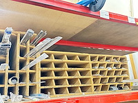 Inhoud magazijn - afbeelding 5 van  10