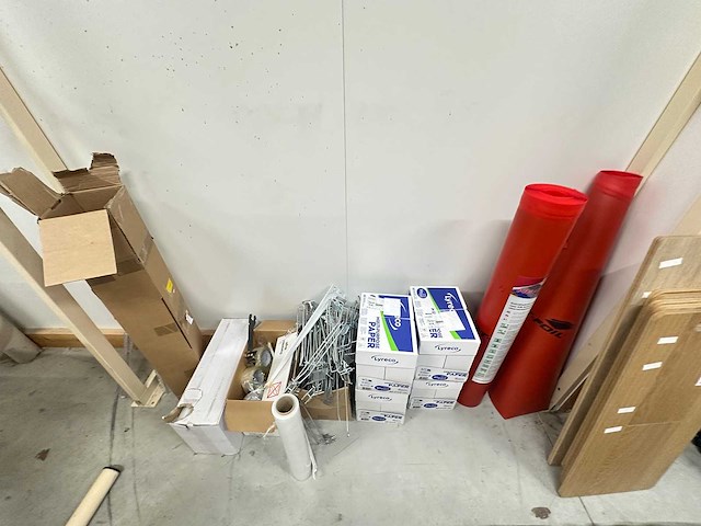 Inhoud magazijn - afbeelding 5 van  7