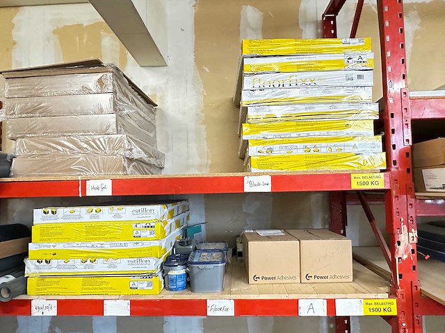 Inhoud magazijn - afbeelding 9 van  15