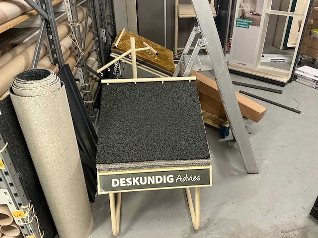 Inhoud magazijn - afbeelding 2 van  17