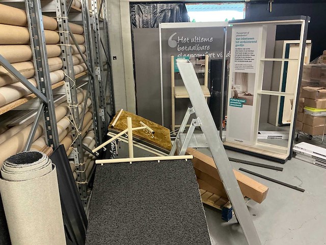 Inhoud magazijn - afbeelding 3 van  17