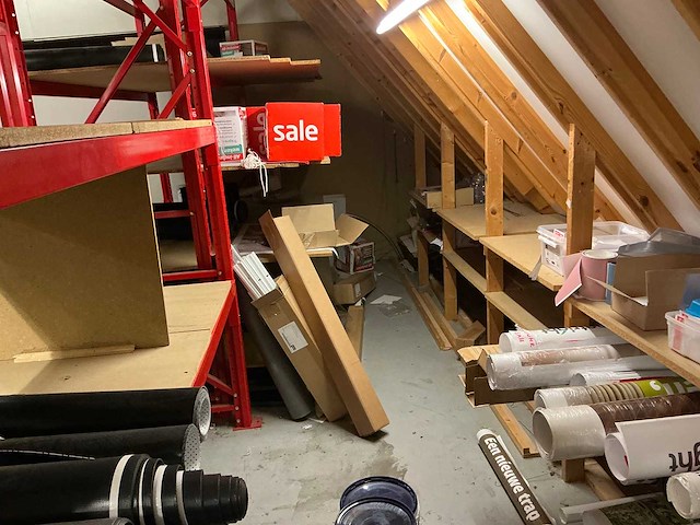 Inhoud magazijn - afbeelding 5 van  17