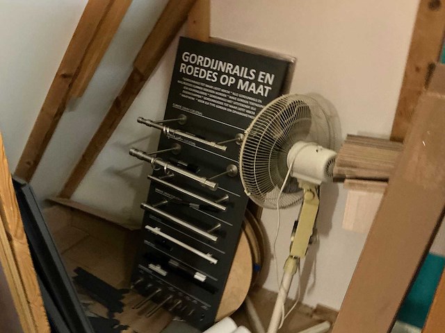 Inhoud magazijn - afbeelding 9 van  17