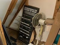 Inhoud magazijn - afbeelding 9 van  17