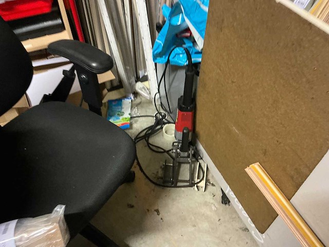 Inhoud magazijn - afbeelding 13 van  17