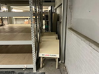 Inhoud magazijn - afbeelding 2 van  19