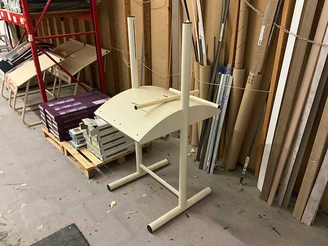 Inhoud magazijn - afbeelding 4 van  19