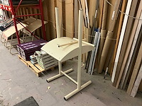 Inhoud magazijn - afbeelding 4 van  19