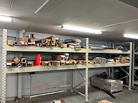 Inhoud magazijn - afbeelding 1 van  19