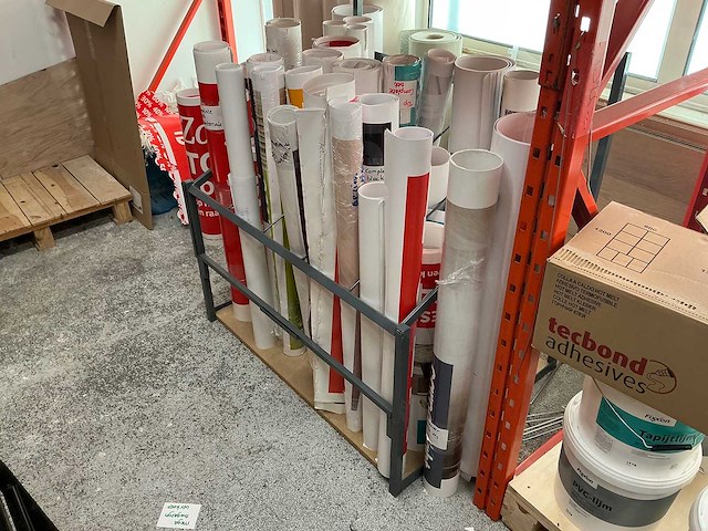 Inhoud magazijn - afbeelding 15 van  17