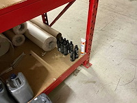 Inhoud magazijn - afbeelding 5 van  8