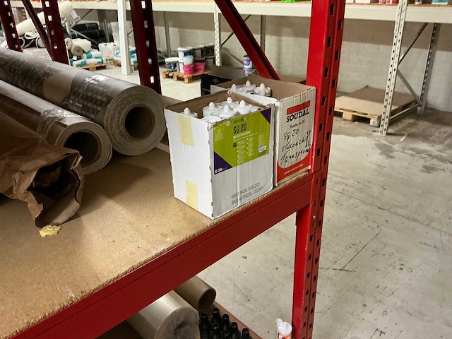 Inhoud magazijn - afbeelding 6 van  8