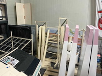 Inhoud magazijn - afbeelding 3 van  9