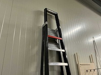 Inhoud magazijn - afbeelding 7 van  9