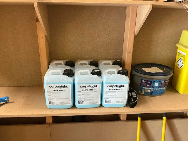 Inhoud magazijn - afbeelding 2 van  7