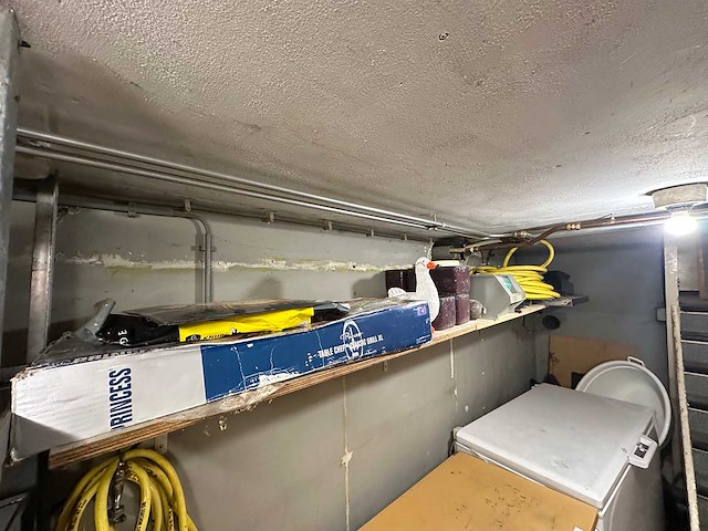 Inhoud magazijn - afbeelding 7 van  9