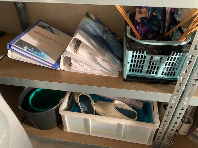 Inhoud magazijn - afbeelding 8 van  40