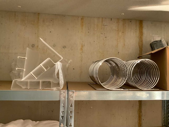 Inhoud magazijn - afbeelding 9 van  40